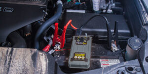 портативное пусковое устройство ПускАч 6000 - 12В 300А для запуска двигателя авто